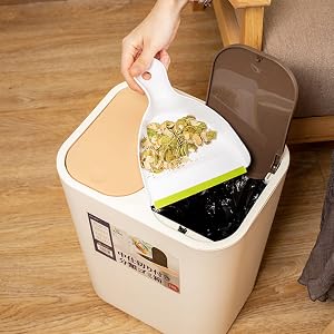 Mini broom set can be cleaned easily and efficiently during cleaning.