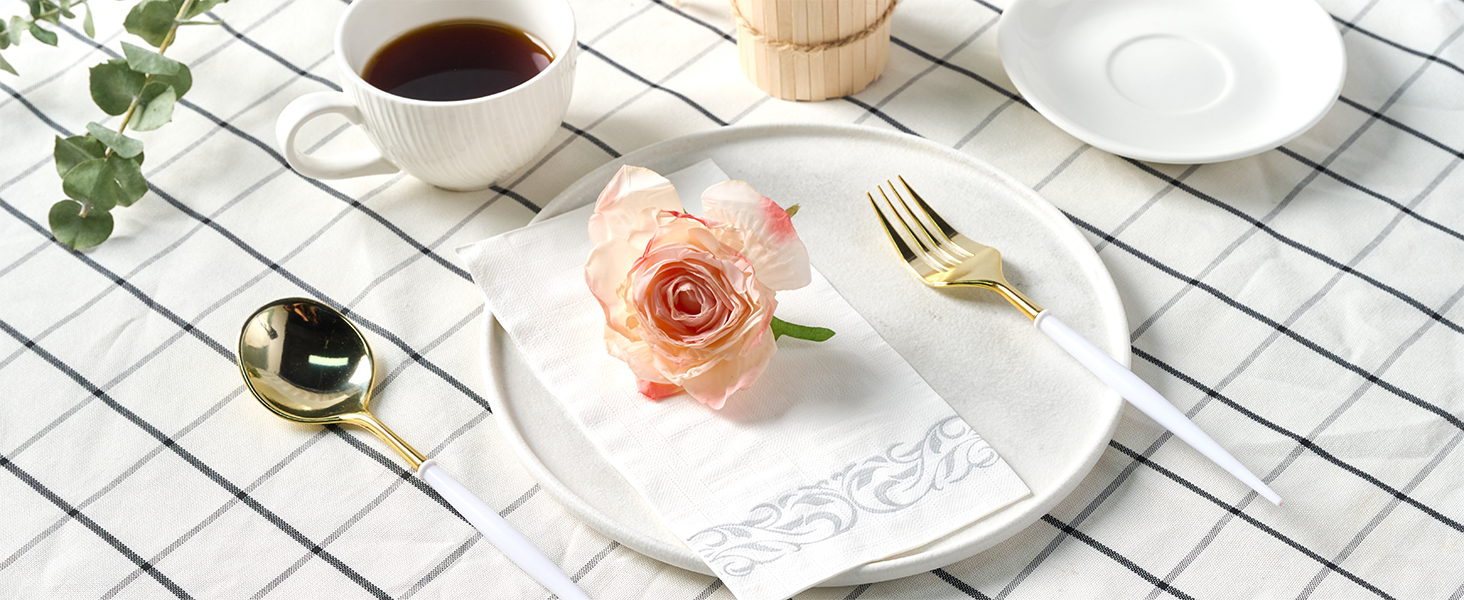 bathroom napkins