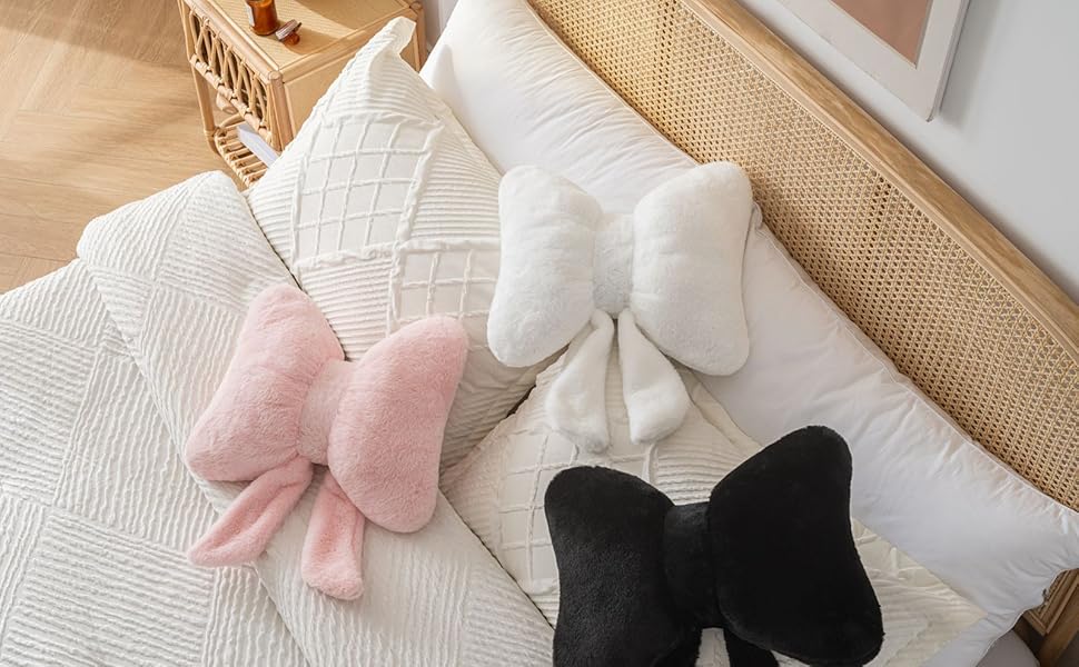 bow pillows