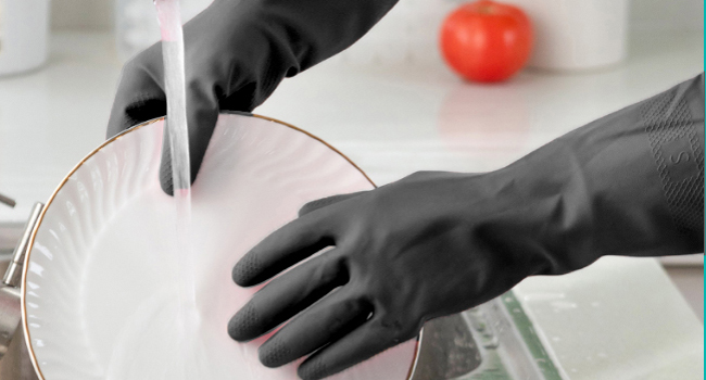 rubber cleaning gloves