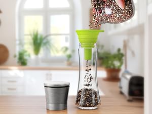 salt and pepper grinder set