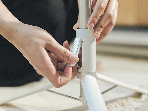 magnetic selfie stick with bluetooth remote