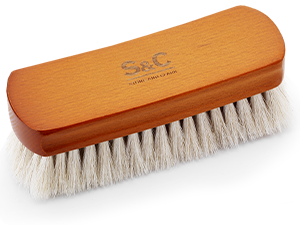 durable design of white horsehair brush