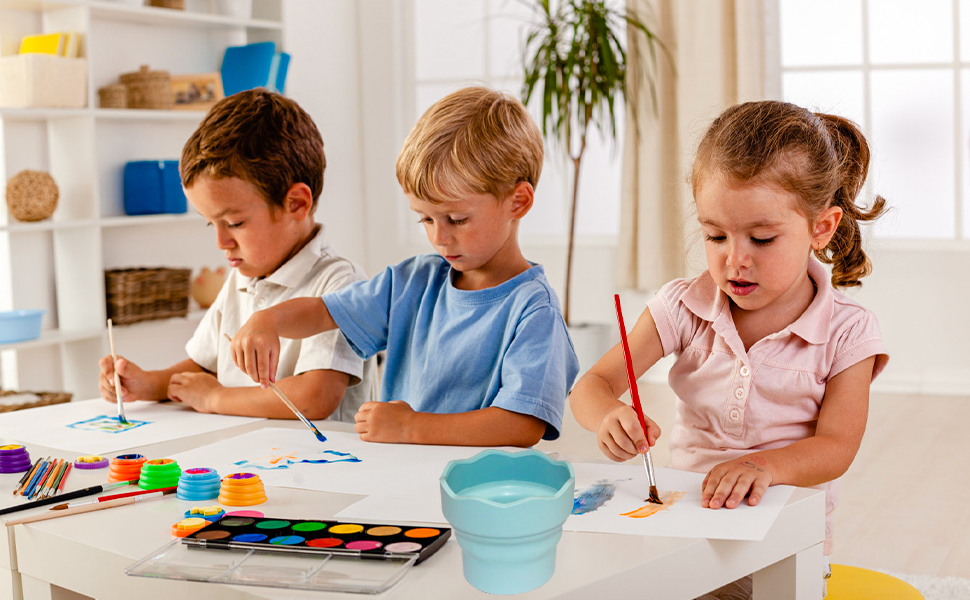 Silicone paint brush cleaner cup