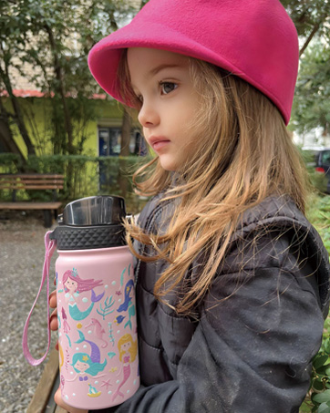 kids water bottle