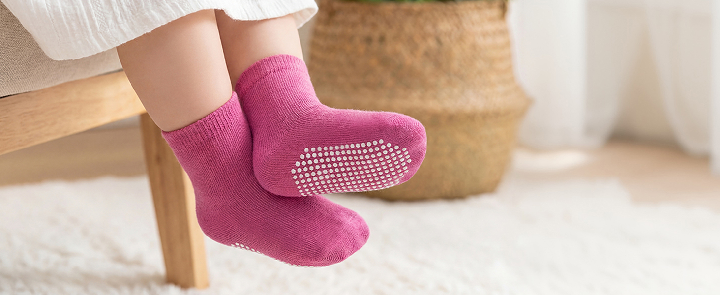 hot pink girls socks