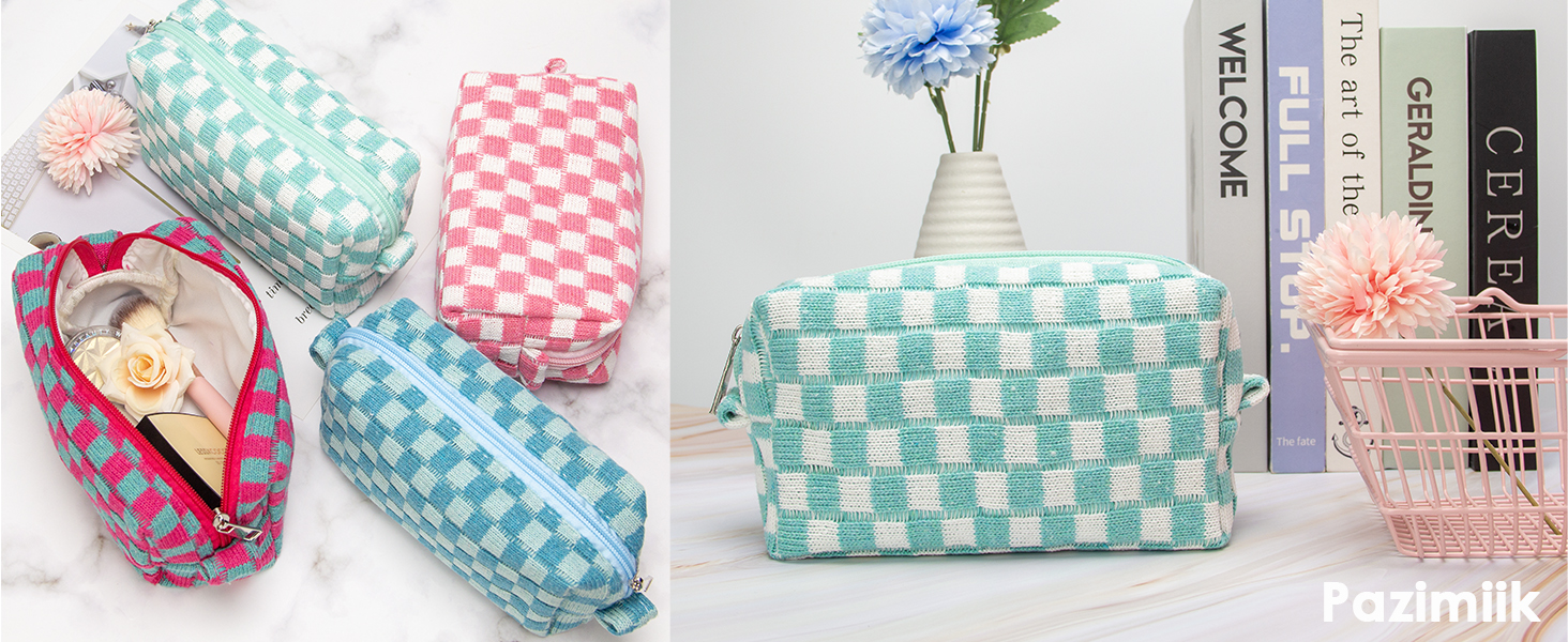 knit makeup bag