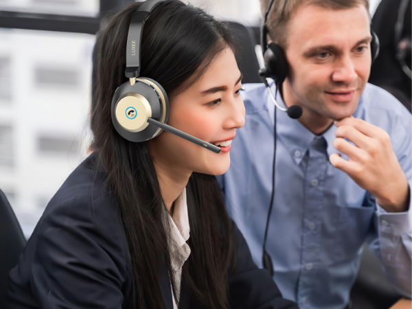 LUXEE wireless headset for call center