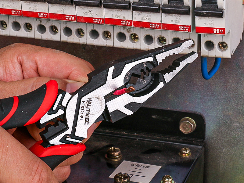Perfect for electricians, plumbers, carpenters, auto mechanics.