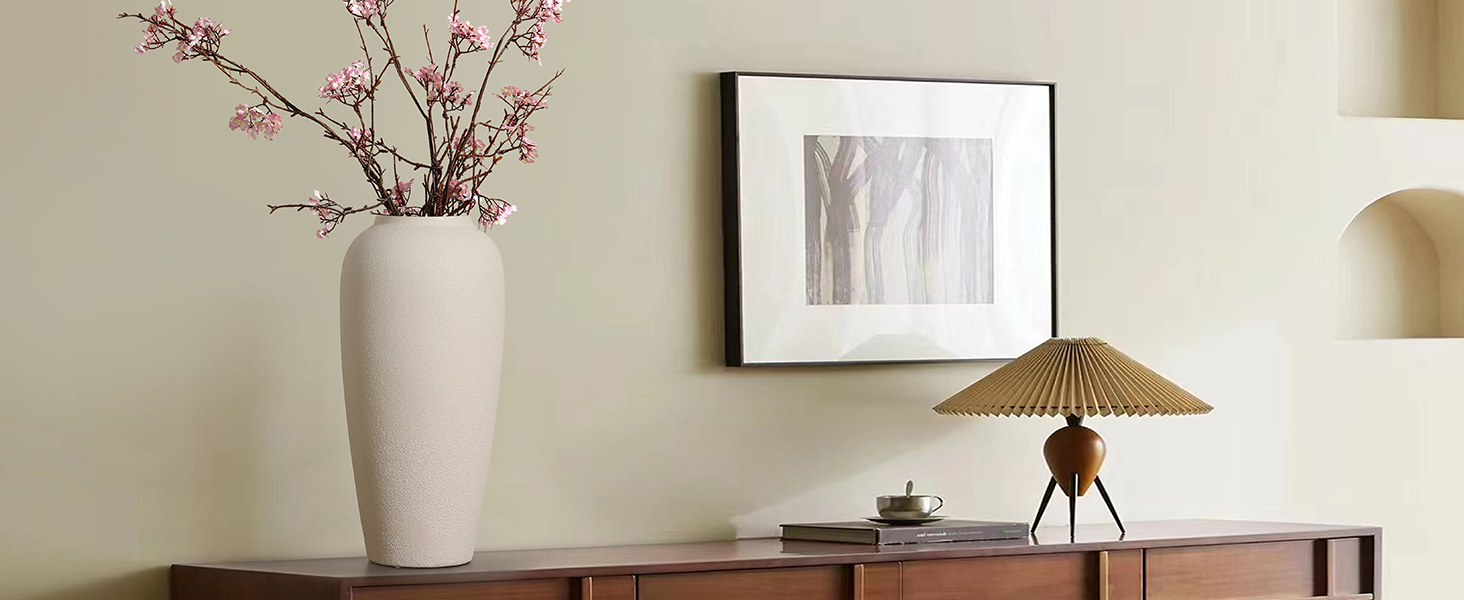 textured vase