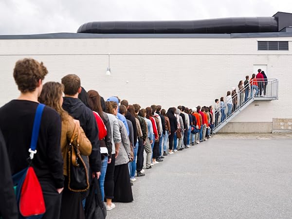 QUEUE UP