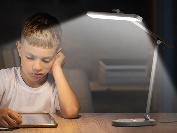 desk lamp