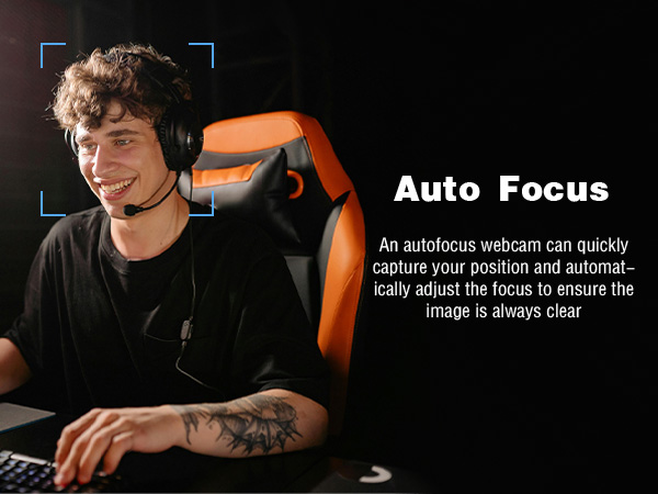 Fast autofocus W4 webcam ensures clear video