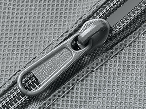 Smooth Zipper