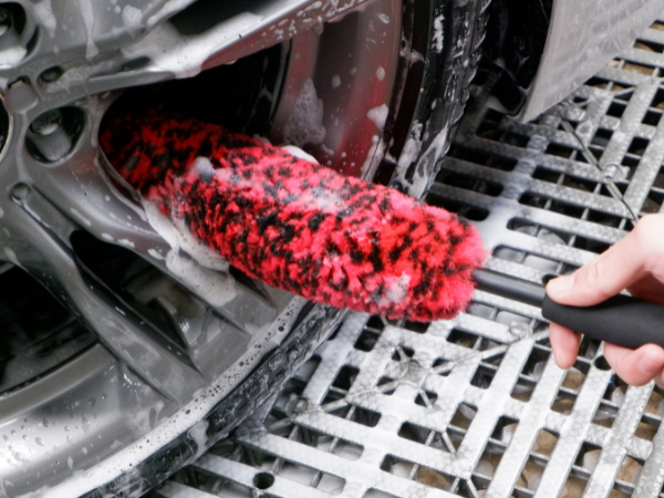 Large Wheel Brush