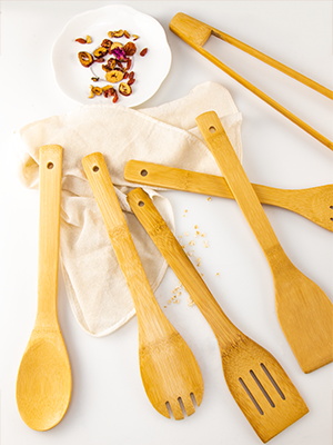 Cooking Spoons 300X400