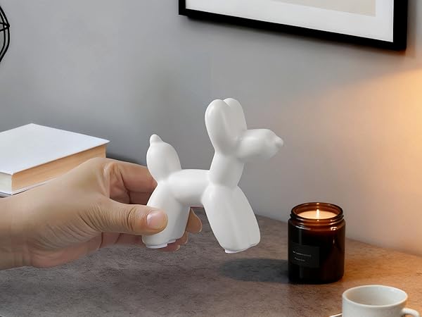 White Balloon Dog