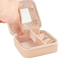 4 divided compartments