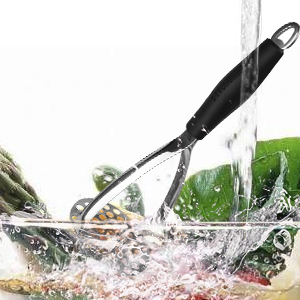 wash potato masher with water