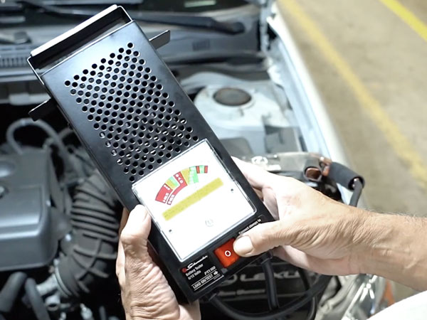 BT100 Battery Tester and Voltmeter