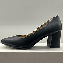 Woman's high heel dress shoe