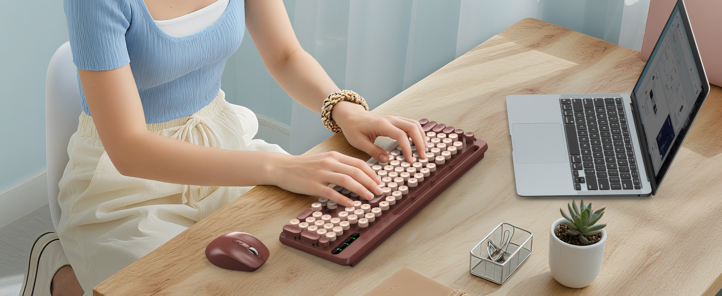 Soft late-night typing moments wrapped in dreamy, bedside serenity and gentle glow.WR
