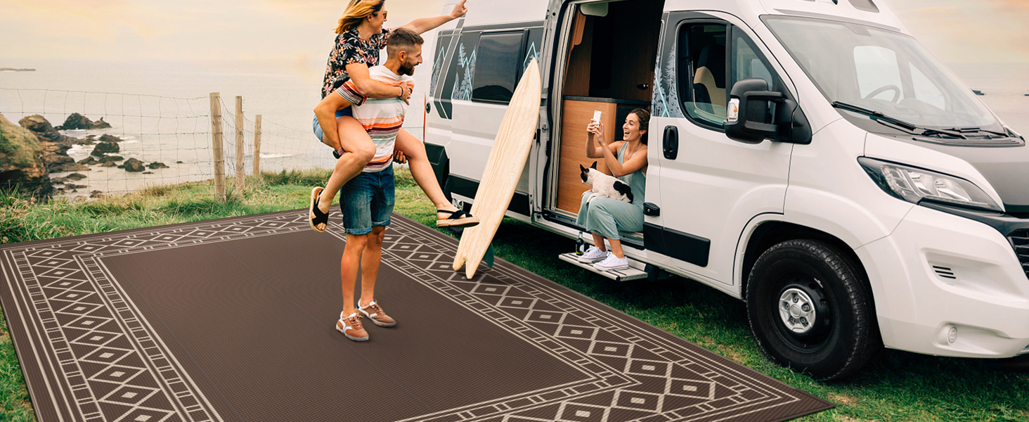 OUTDOOR RUG