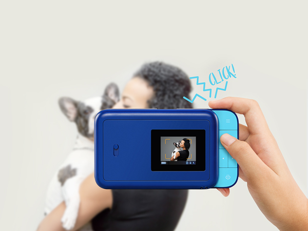 kodak smile camera take a photo