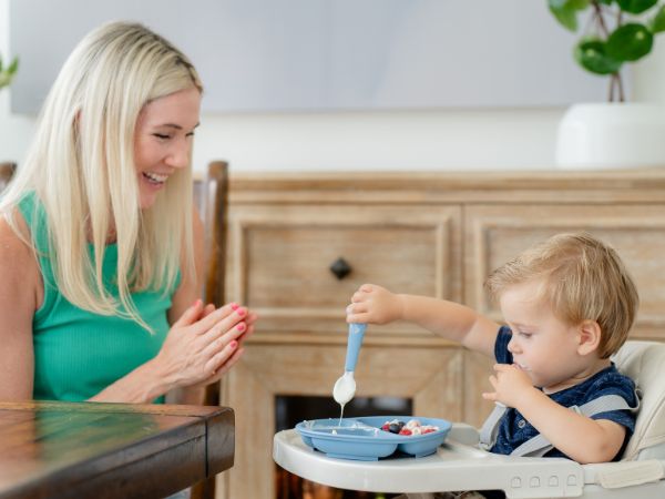 baby plates suction lids divided picky eaters messfree microwave dishwasher sturdy securely