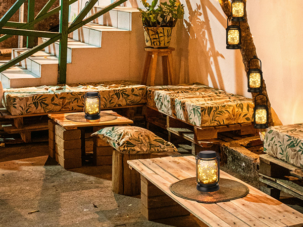 outdoor solar lights for yard