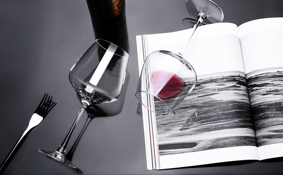 white wine glass