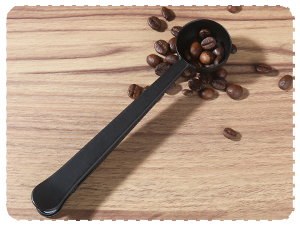 coffee grounds container
