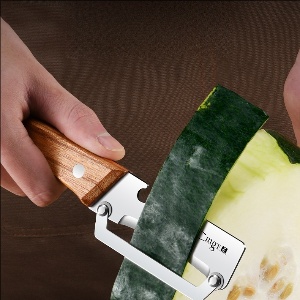 easy to clean peeler