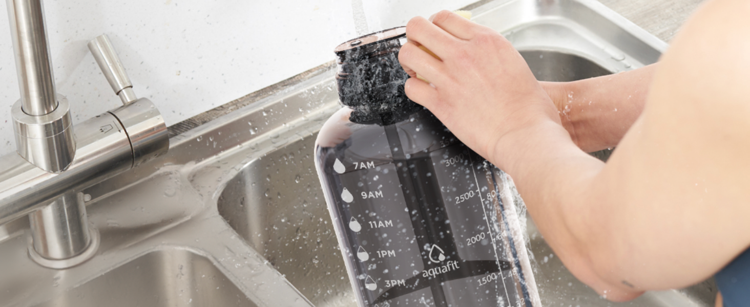 easy to clean water bottle