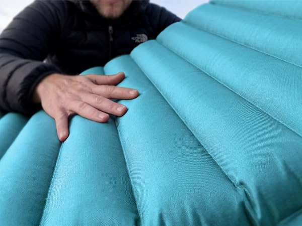 Close-up of Airlive2000 outdoor-ready fabric: durable on rough ground, soft feel.