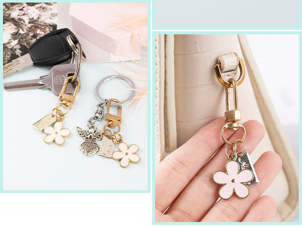 Enamel Daisy Car Keychain