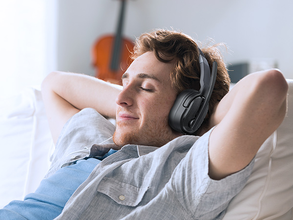 noise cancelling headset for work