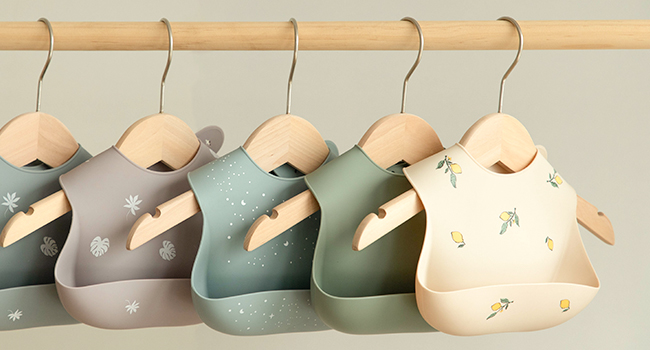 colorful silicone baby bibs