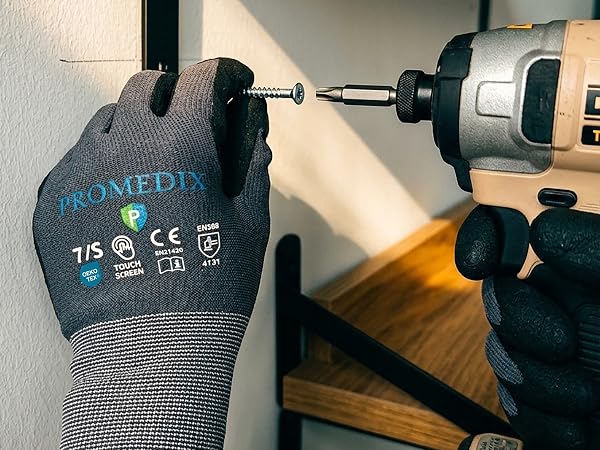 Supports stable handling of tools, hardware and supplies to lower slipping risks