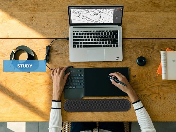 study wrist pad