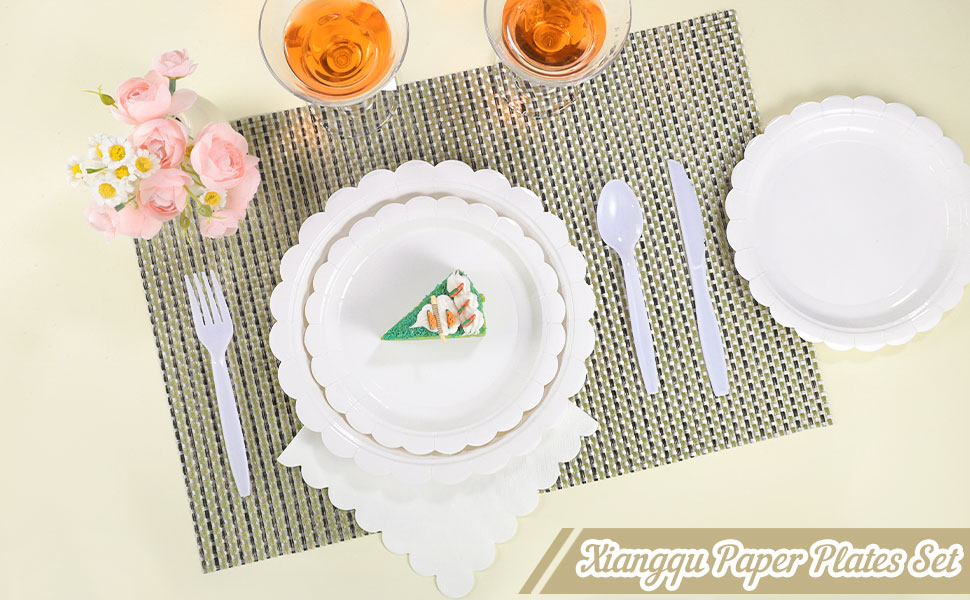white plates and napkins