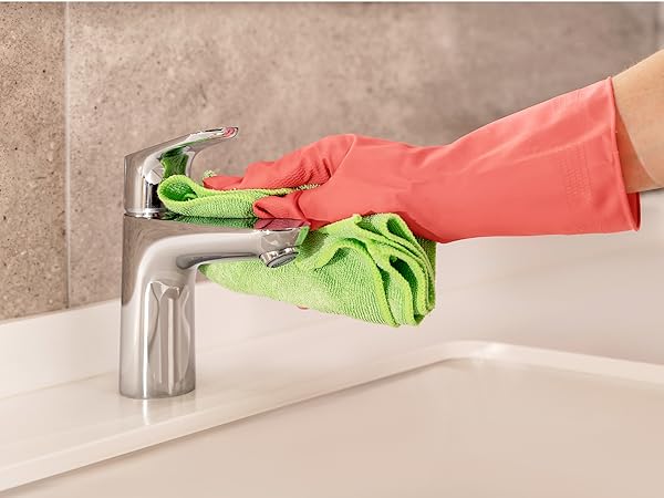 cleaning gloves