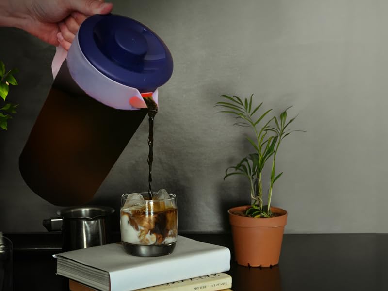 Clear plastic 1-gallon pitcher with wide mouth, ideal for iced tea, lemonade, and fruit infusions.