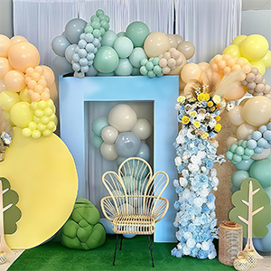 BALLOONS
