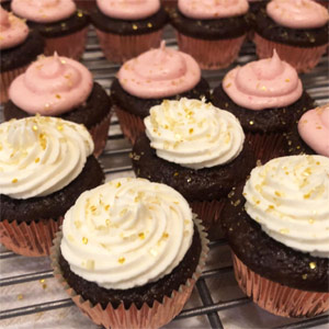 grease-proof mini foil baking cups
