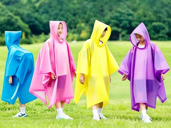 childrens raincoats ponchos rainjackets for Boys and Girls