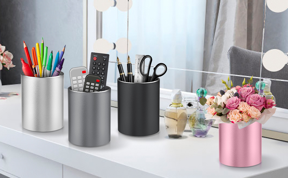 Pen Holder