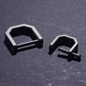 D titanium ring