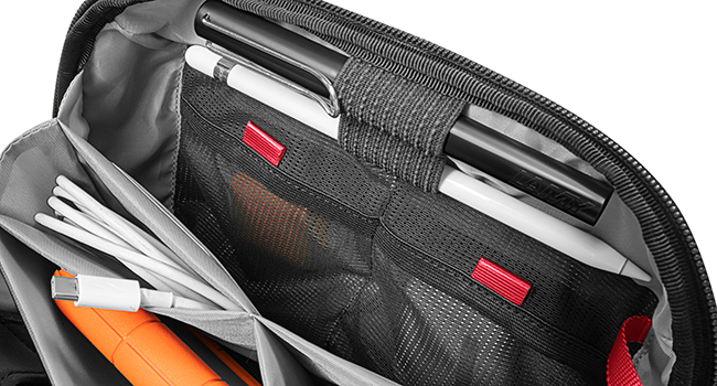 TECH POUCH