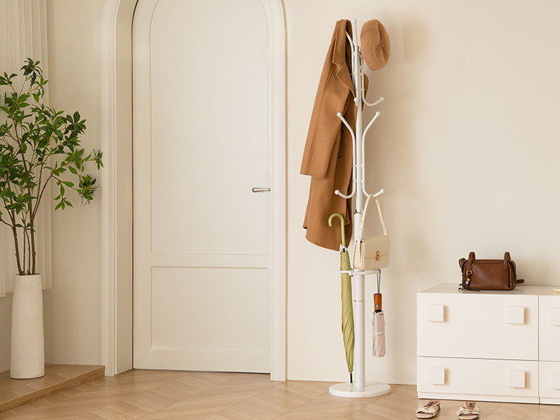 coat hanger stand